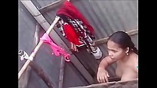Bangladeshi-young-girls-gosol-video-2016