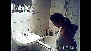 Caught niece having a baths on hidden web camera - ispy...