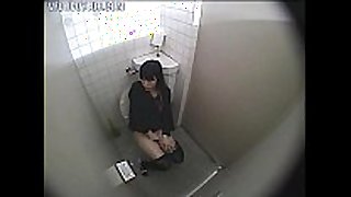 Girl caught masturbating in the washroom