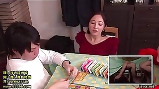 Japanese Mom And Son Sneak Up Game - LinkFull: https://ouo.io/bOWEV7