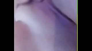 Debbiecakesxxxx playing with her pink pussy
